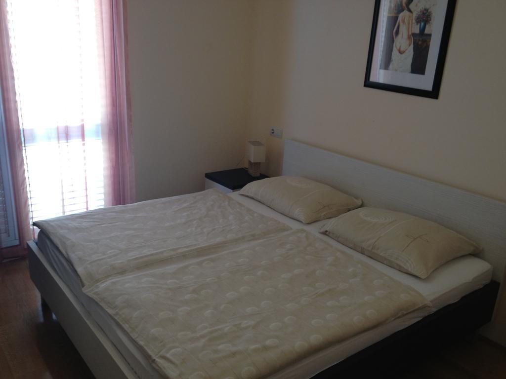 Apartments Villa Amalia Omiš Dış mekan fotoğraf