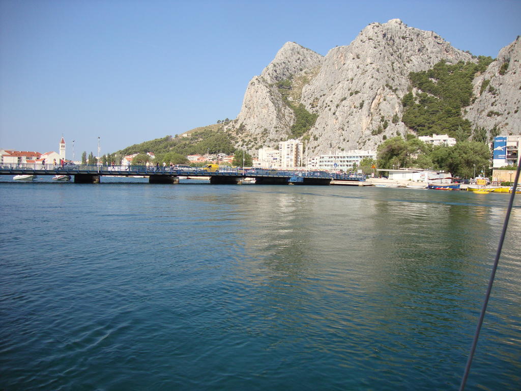 Apartments Villa Amalia Omiš Dış mekan fotoğraf