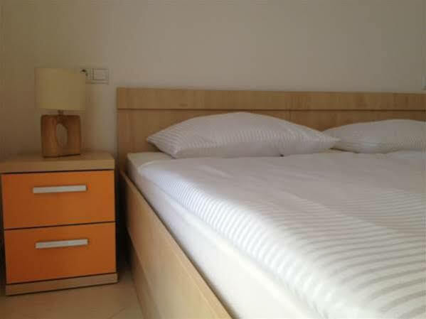 Apartments Villa Amalia Omiš Dış mekan fotoğraf
