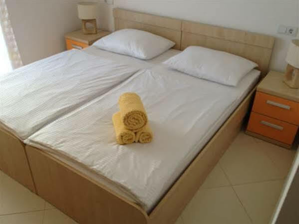 Apartments Villa Amalia Omiš Dış mekan fotoğraf